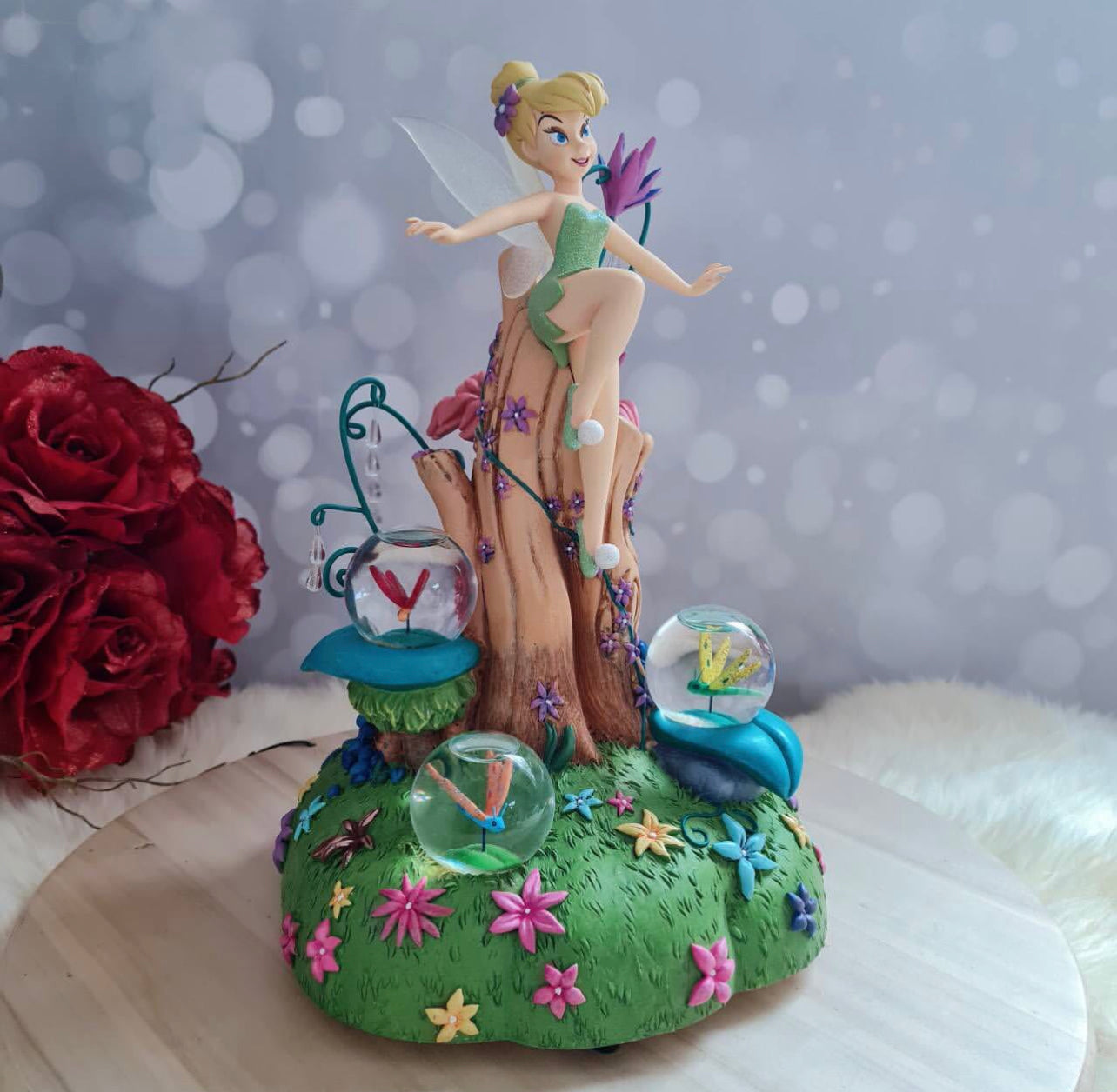 Tinkerbell Large Musical Snowglobe New Sealed in Box