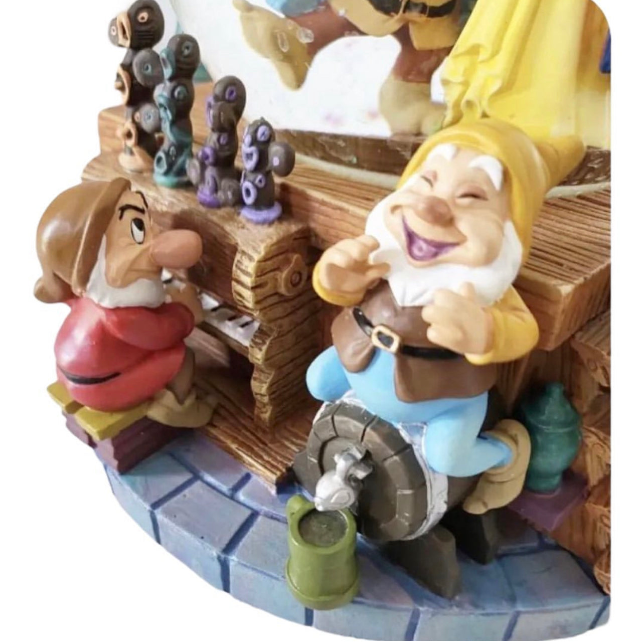 Snow White & the seven dwarfs Snow Globe