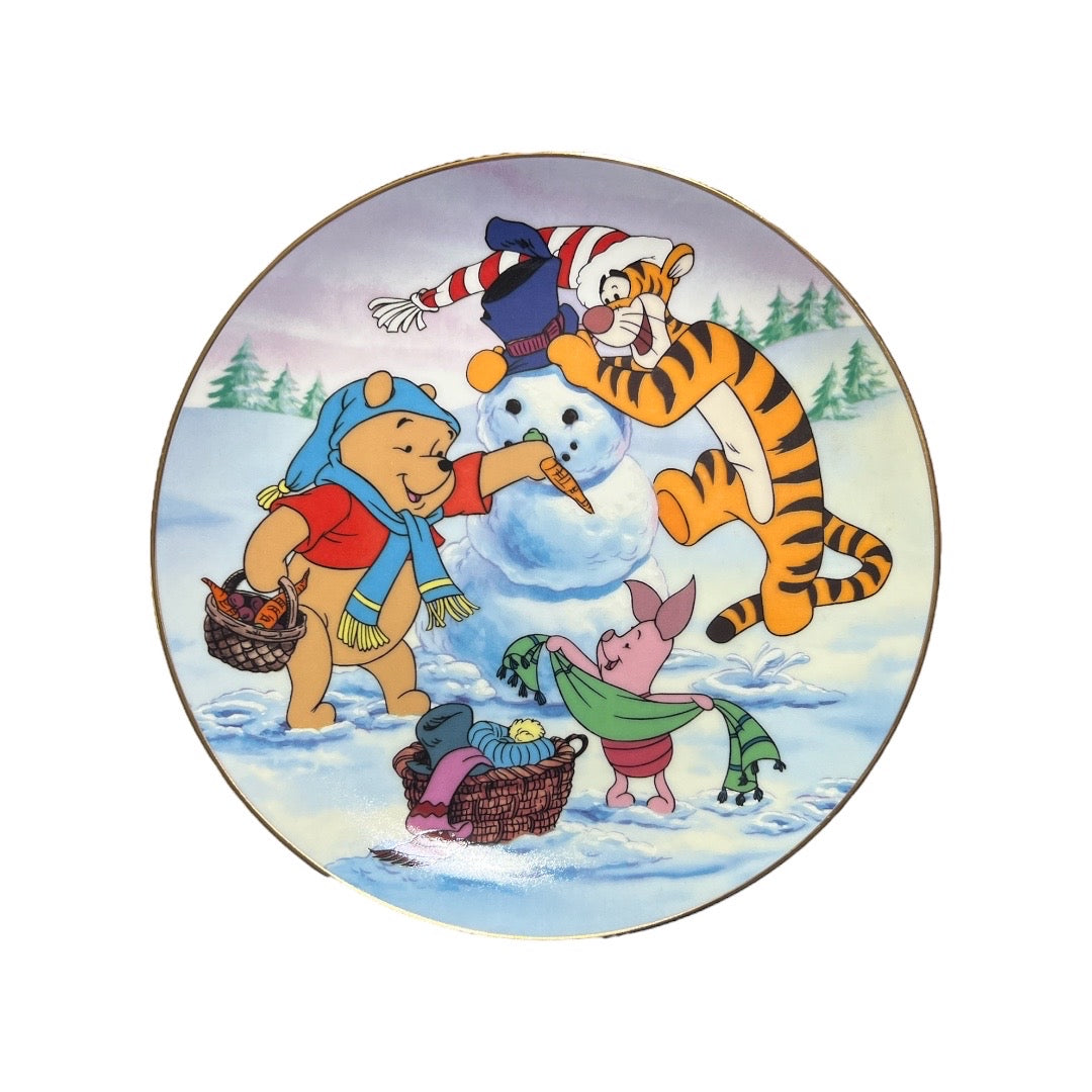 Winnie the Pooh Tigger Piglet Plate Christmas Limited Edition