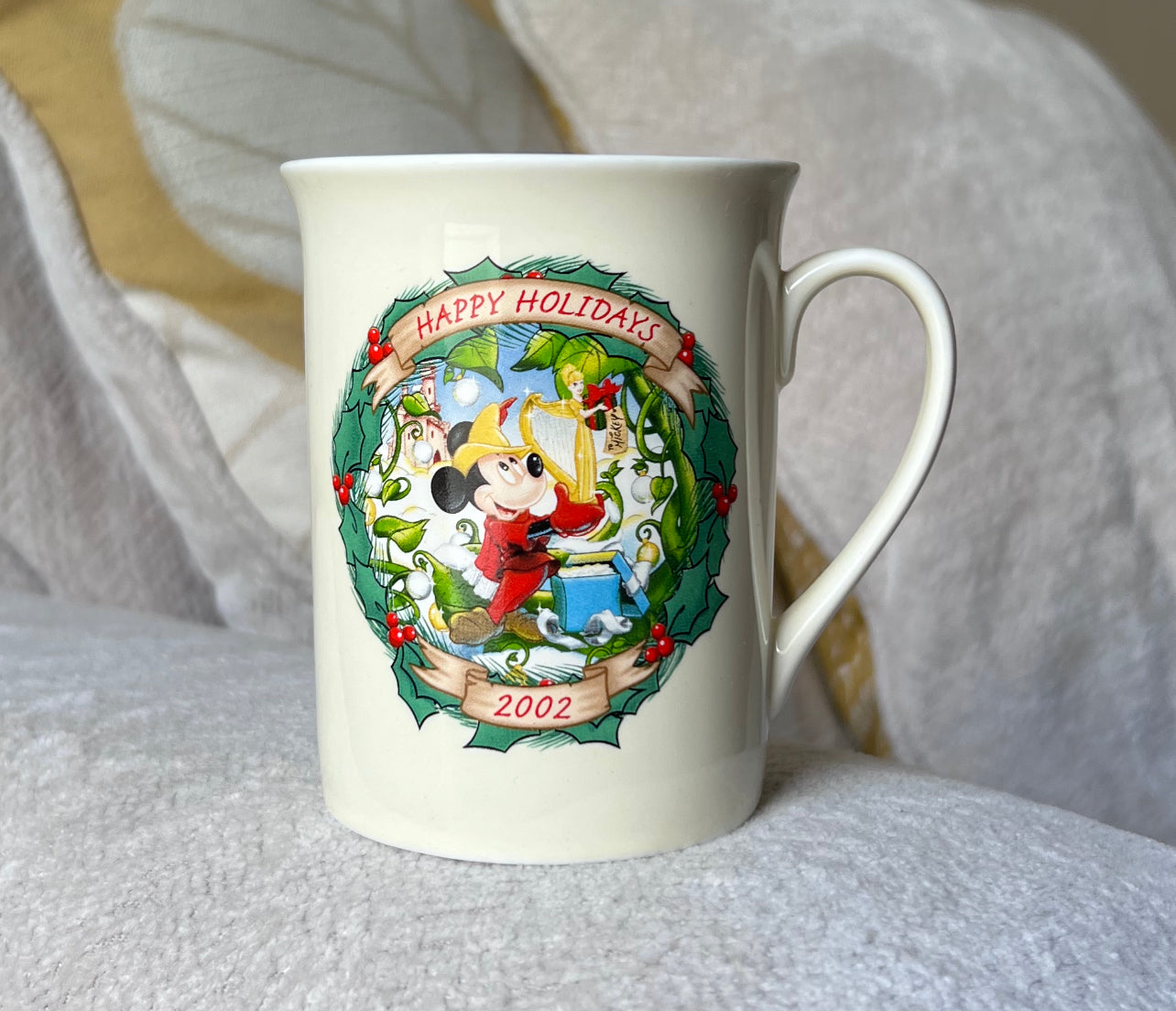 Mickey Mouse Mug ‘ 2002 Happy Holiday ‘ New