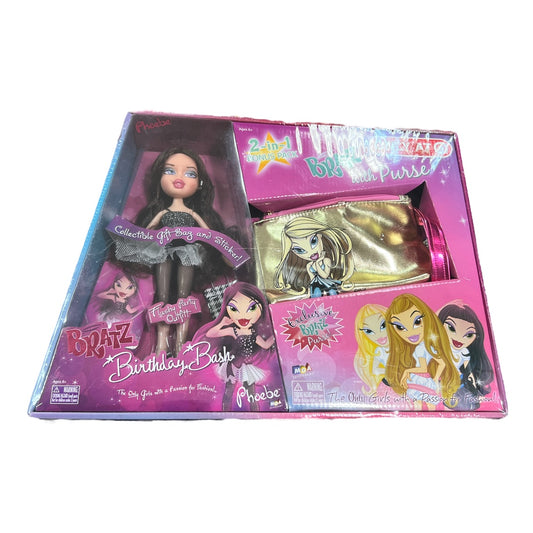 2006 Bratz Doll + makeup bag